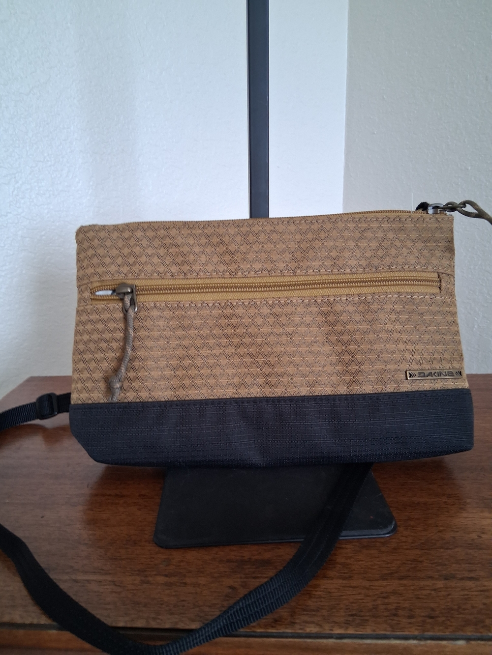 Dakine Tan and Black Crossbody Bag
